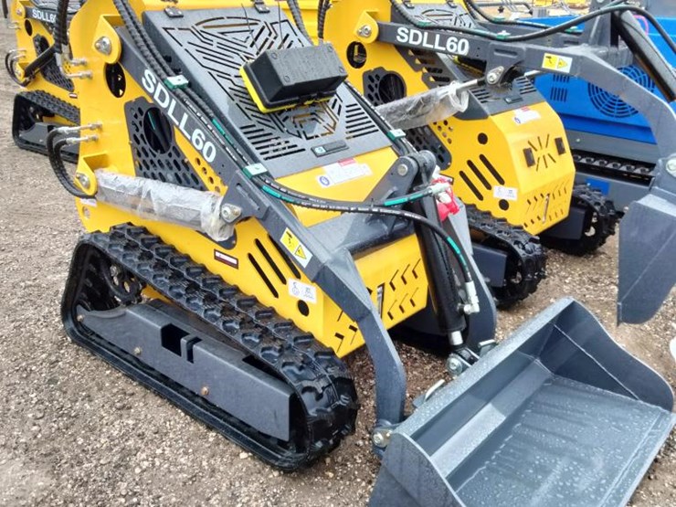 #48-•-mini-skid-loader---gas-(sdll60)-image-1