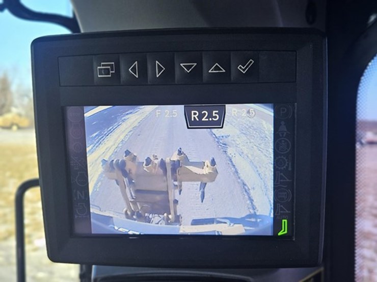 2020-deere-850l-wlt-image-43