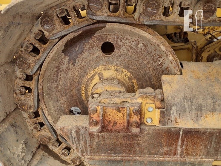 2005-caterpillar-d4g-xl-image-28