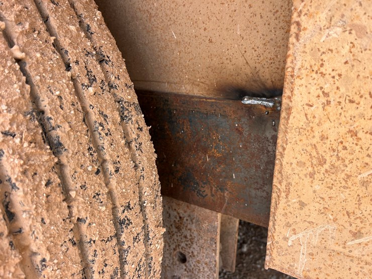 #t8410-•-2010-gn-stock-trailer-image-15