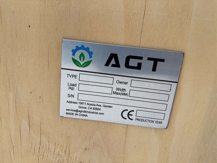 agt-mini-skid-steer-mixer-bucket-image-10