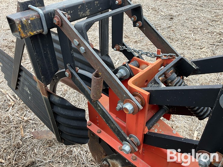 sukup-6r30”-3-pt-row-crop-cultivator-image-19