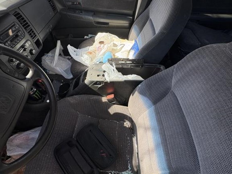 2002-dodge-durango-image-10