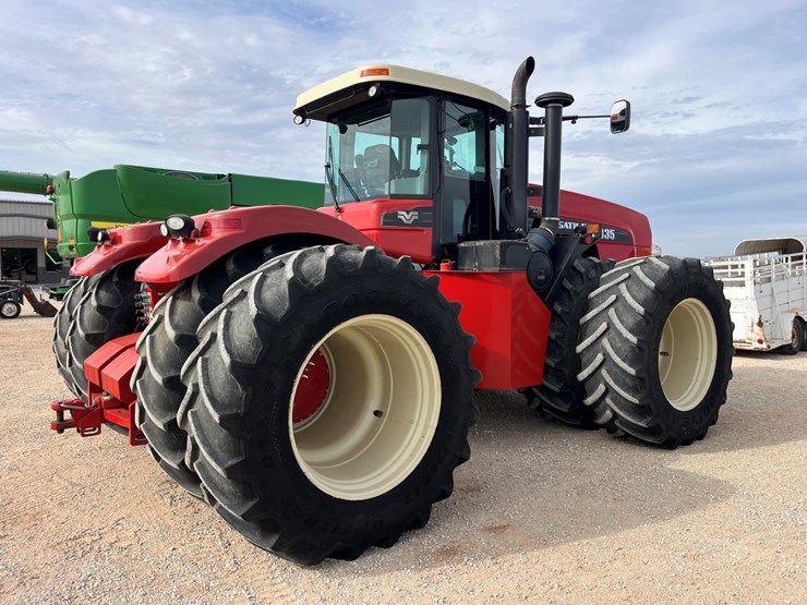 2009-versatile-435-image-15