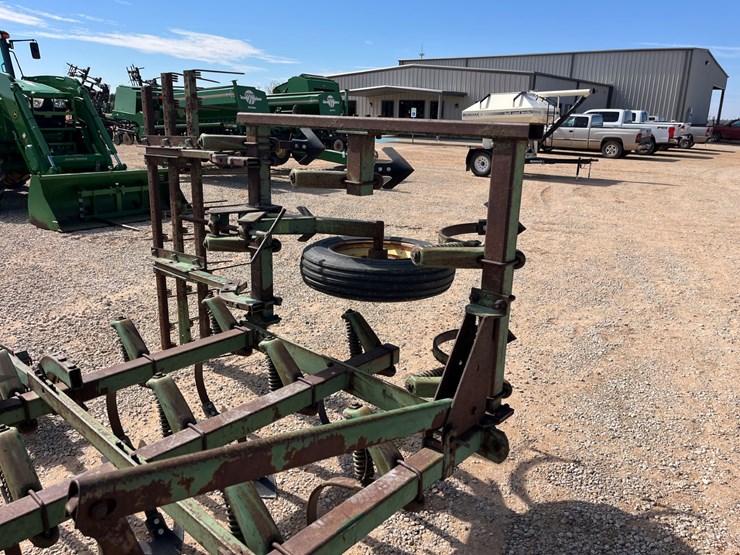 john-deere-1100-image-4