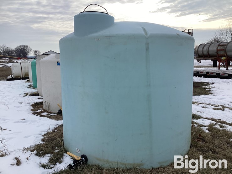 2,500-gallon-water/liquid-fertilizer-tank-image-1