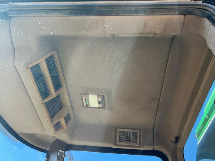 2004-john-deere-7460-image-28