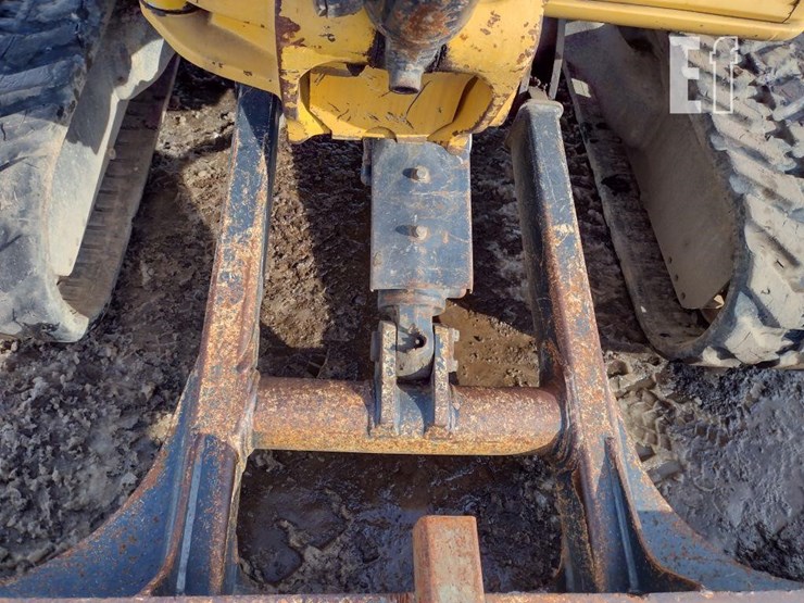 2013-deere-35d-image-20