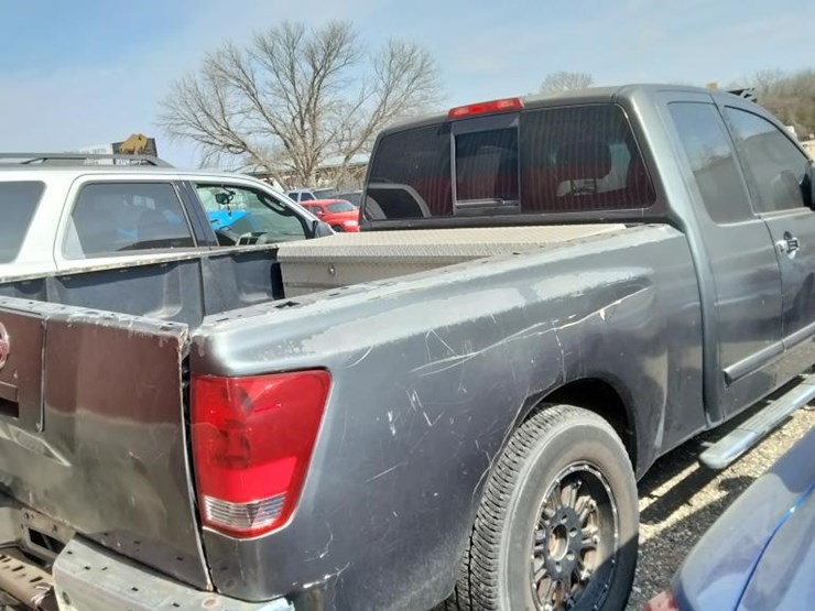 2007-nissan-titan-image-7