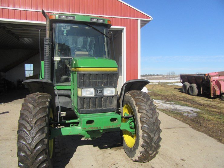 john-deere-7200-image-4