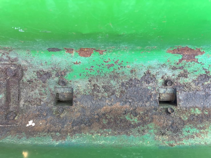 john-deere-8300-image-16