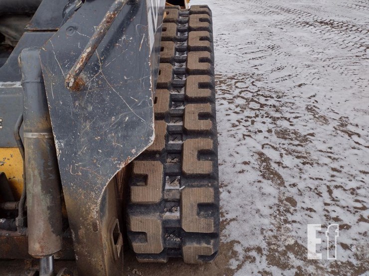 2019-deere-317g-image-26