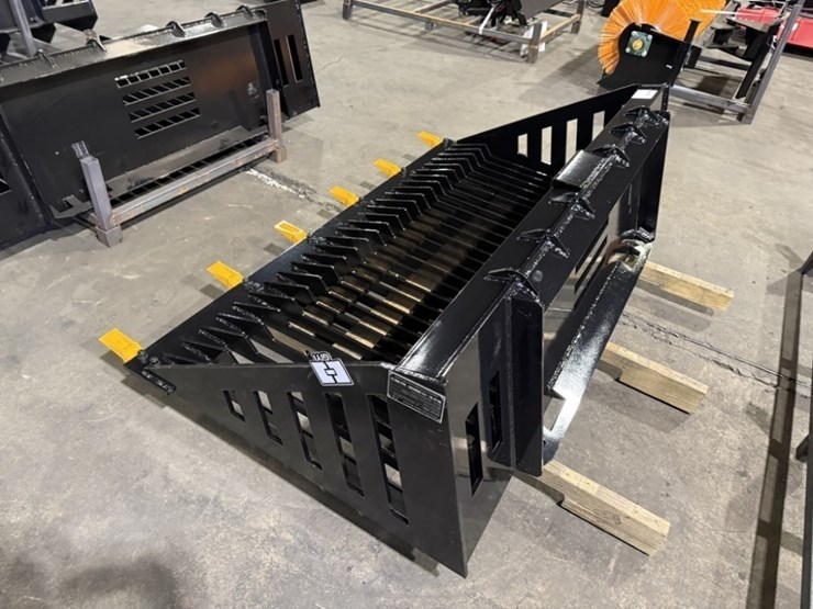 2025-giyi-gy-rb66-rock-bucket-image-3