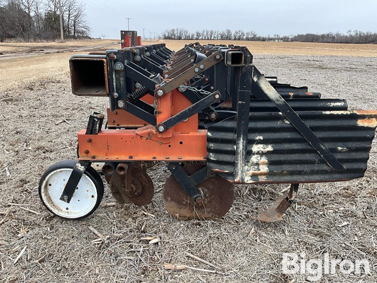 sukup-6r30”-3-pt-row-crop-cultivator-image-8