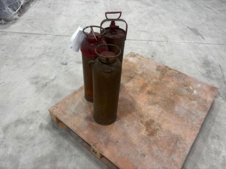 qty-of-(3)-antique-fire-extinguishers-image-4