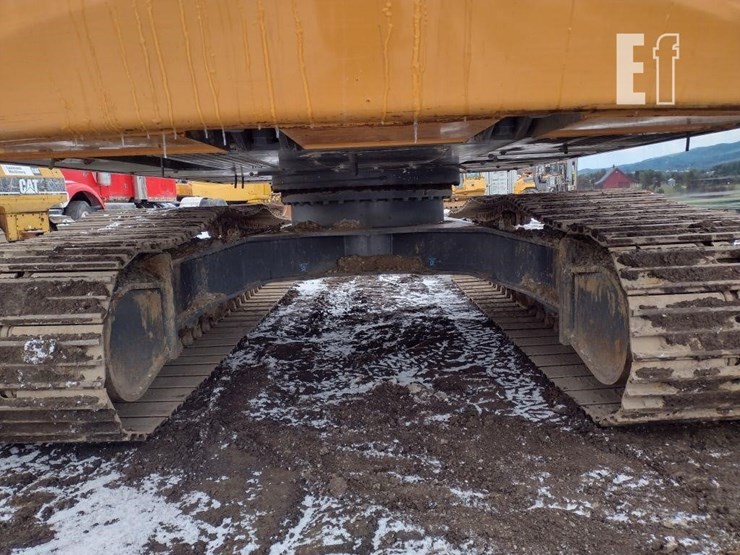 2022-case-cx250d-image-46