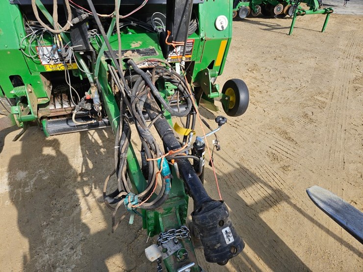 john-deere-469-image-10