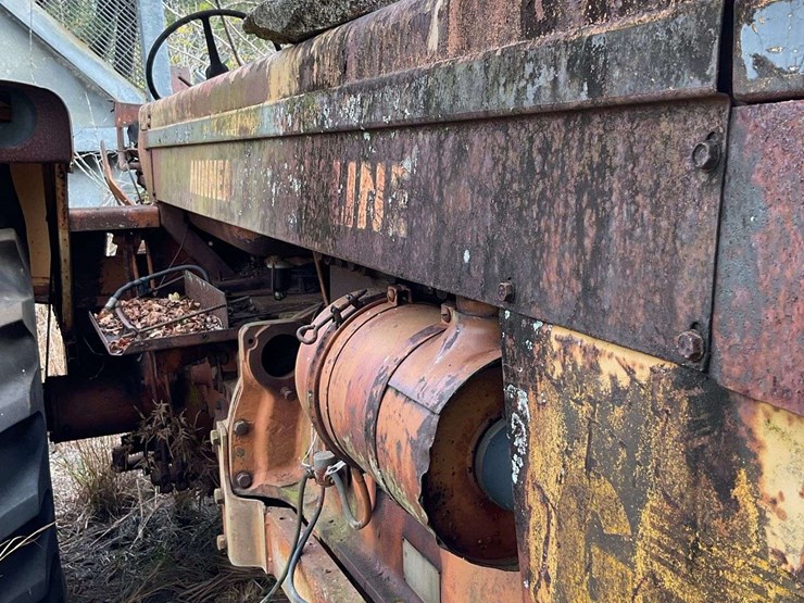 minneapolis-moline-g707-image-12