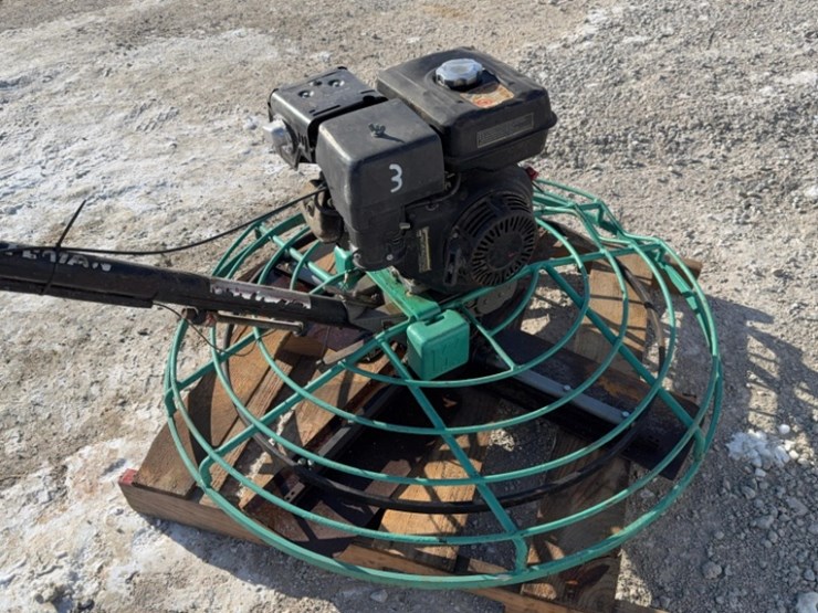 whiteman-ba48h-4'-power-trowel-with-honda-motor-s.n#-c10130322-image-7
