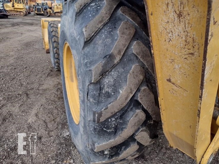 2019-deere-310sl-image-26