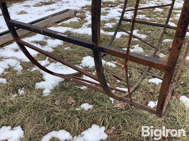8'-bale-feed-ring-image-8