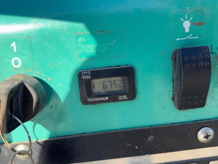 2016-whiteman-hhxdf5-8'-rider-trowel-s.n#-pb0209265-image-9