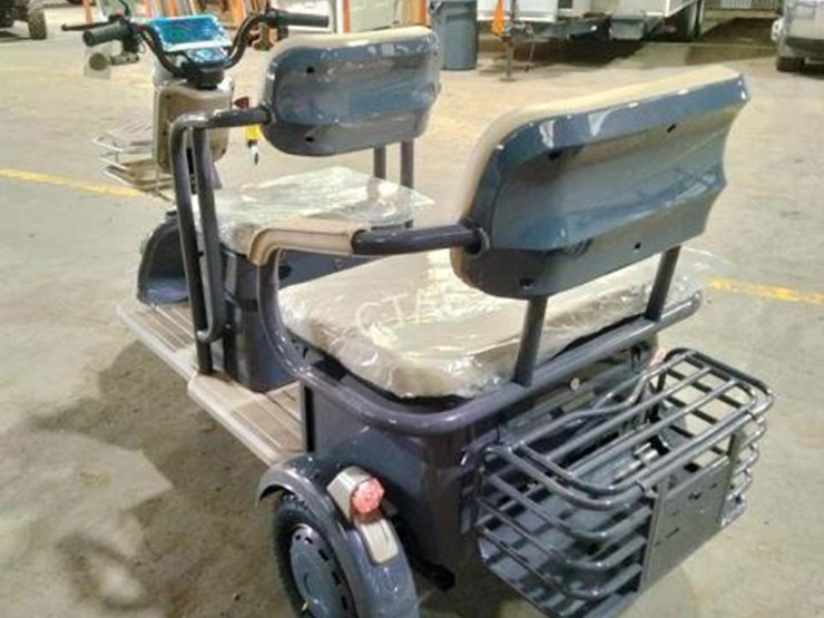 #32-•-mini-2-seater-electric-trike-golf-cart-(irgc40)-image-7