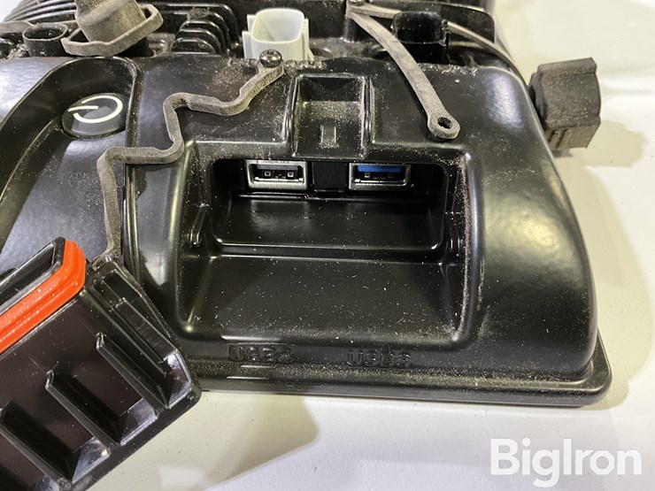 john-deere-g5-plus-universal-display-image-11