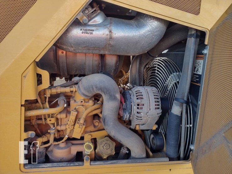 2020-deere-450k-image-21