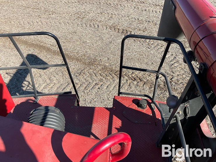 2011-case-ih-5088-image-11