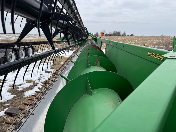 john-deere-630f-image-3