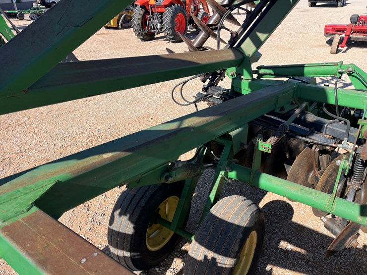 1996-john-deere-630-image-13