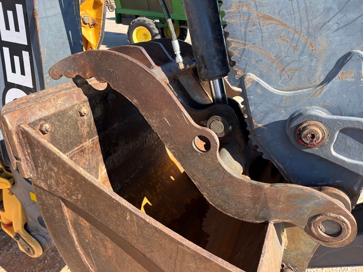 2012-deere-310sj-image-21