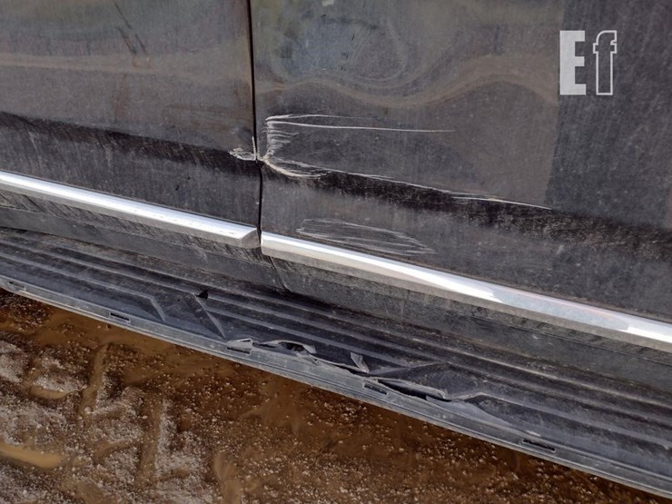 2022-gmc-yukon-slt-image-36