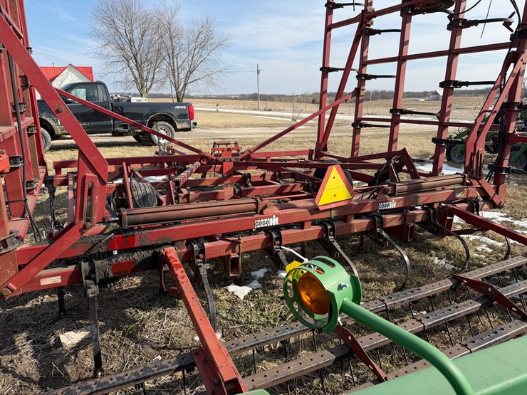 #1059-•-case-ih-4900flcu-field-cultivator-image-3