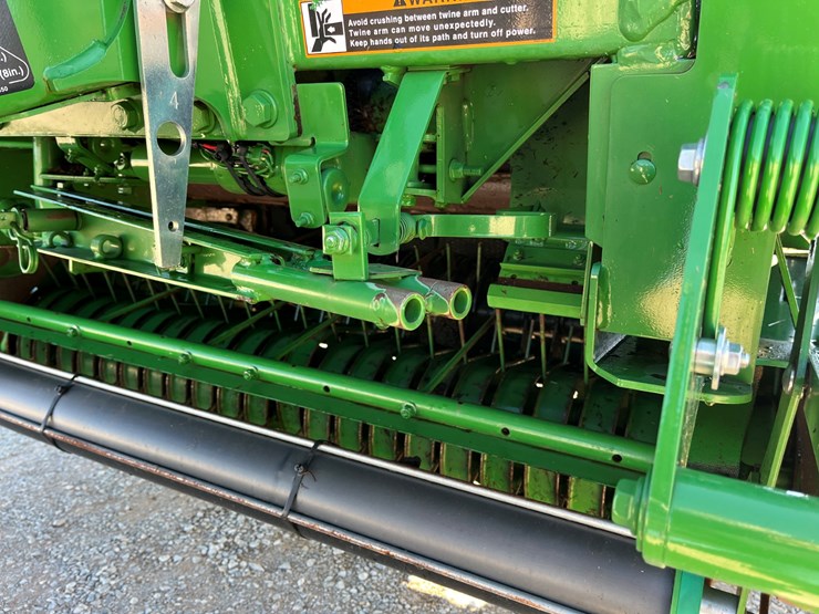 2020-john-deere-450m-image-3