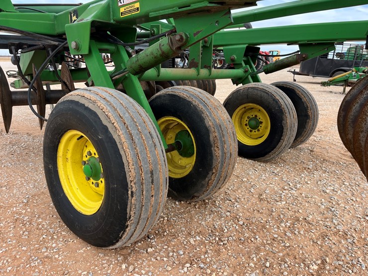 1990-john-deere-630-image-15