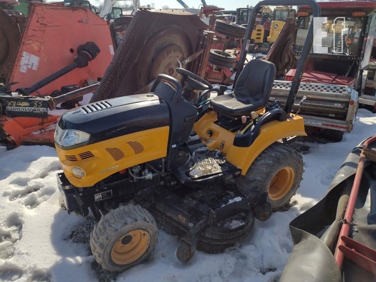 cub-cadet-c2400-tractor-4347-image-1