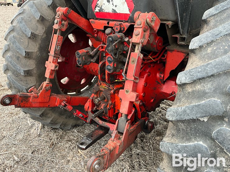 1977-international-1086-image-17