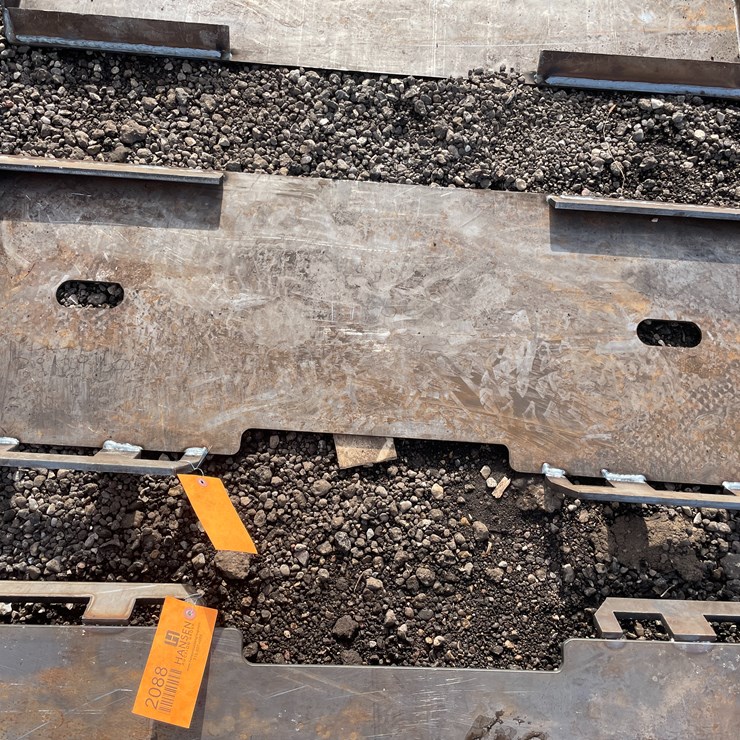 #2087 • Formed Skid Steer Frame