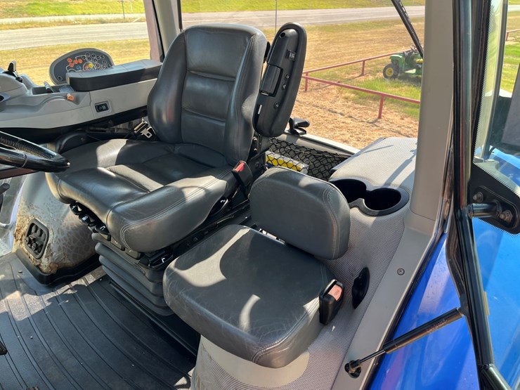 2015-new-holland-t8.410-image-18