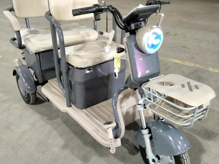 #17-•-mini-2-seater-electric-trike-golf-cart-(irgc40)-image-4