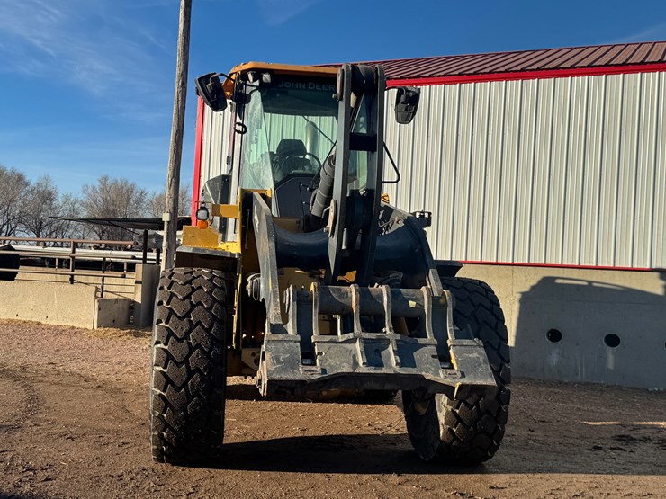 2020-deere-624l-image-4