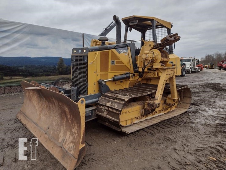 2012-deere-700k-lgp-image-61