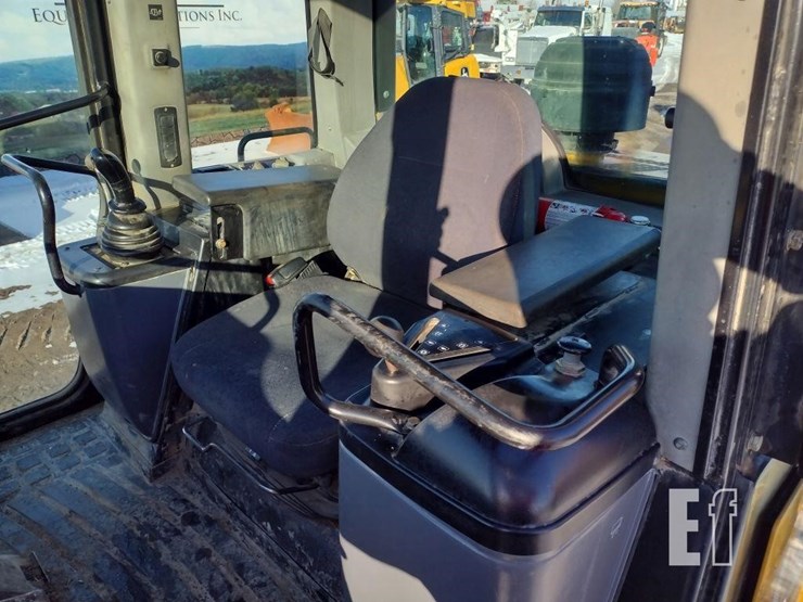 2005-caterpillar-963c-image-14