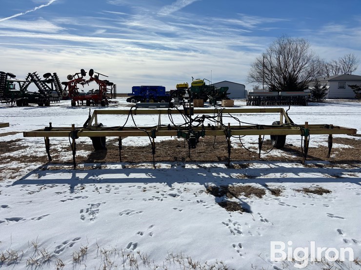 hamby-4x4-toolbar-nh3-chisel-image-6