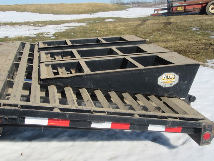 #8954-•-2006-pj-tri-axle-23'-trailer-(has-wi-title)-image-14