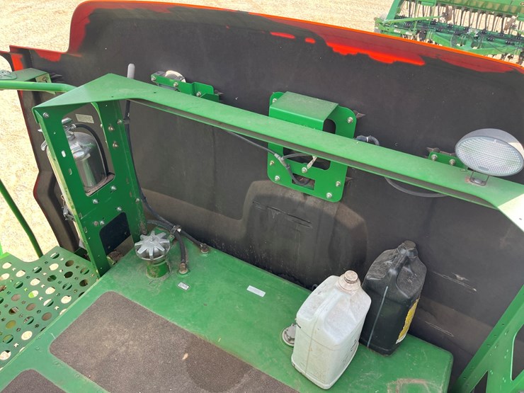 2013-john-deere-s670-image-56