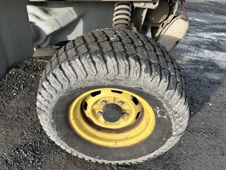 2012-john-deere-gator-xuv-625i-image-29