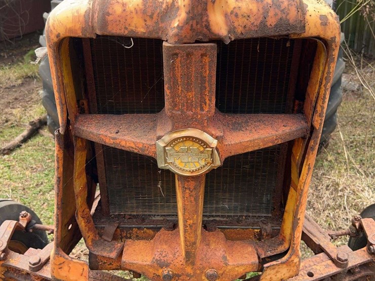 minneapolis-moline-445-image-9